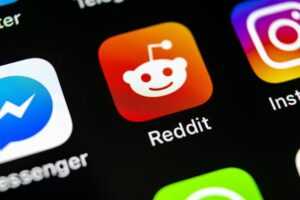 تفاوت بین شبکه اجتماعی  reddit و سایر رسانه های اجتماعی 